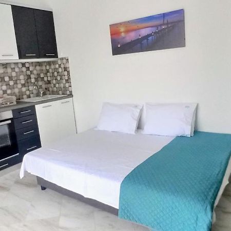 Xd Central Apartments Ierissós Ngoại thất bức ảnh