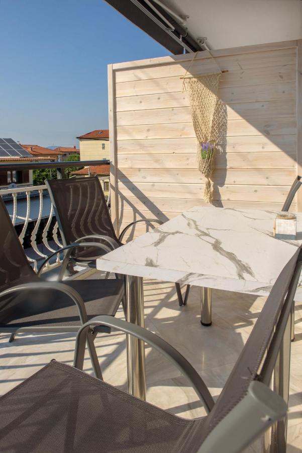 Xd Central Apartments Ierissós Ngoại thất bức ảnh